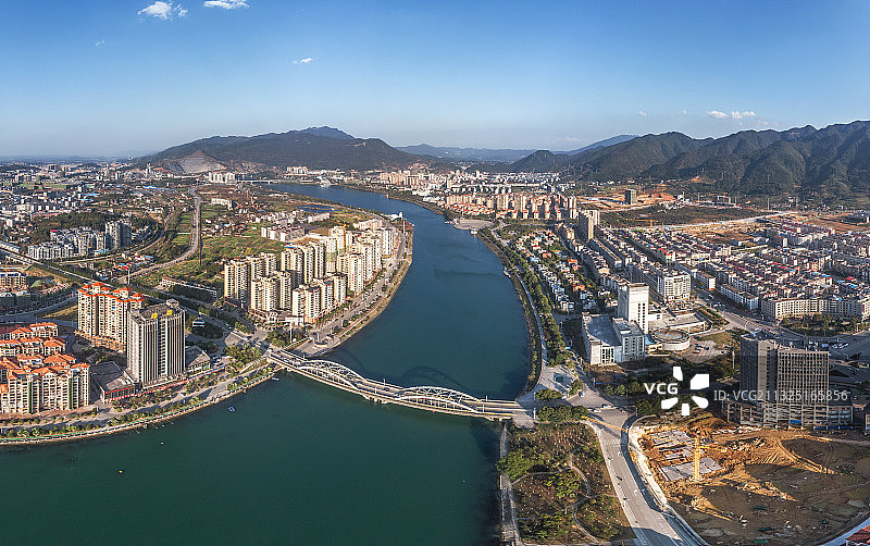 航拍湖南省郴州资兴市城市风光天际线图片素材