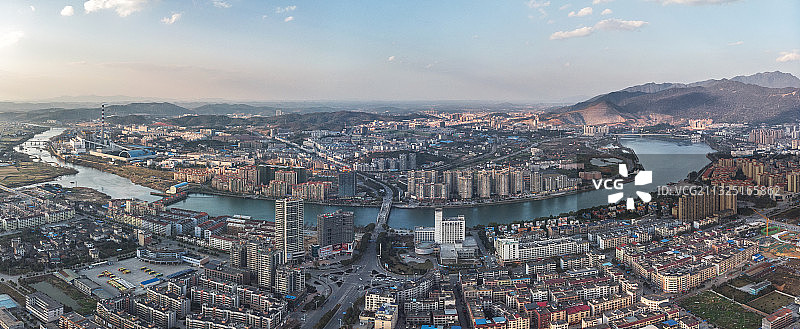 航拍湖南省郴州资兴市城市风光天际线图片素材