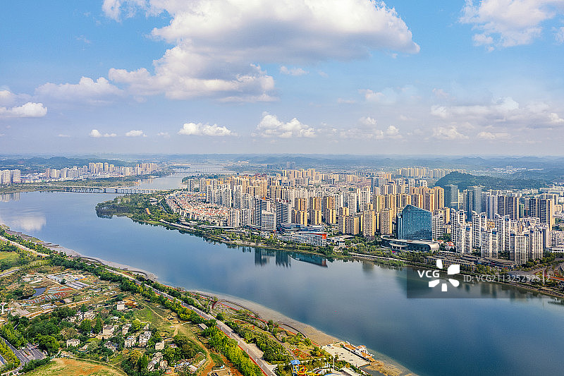 涪江河畔图片素材