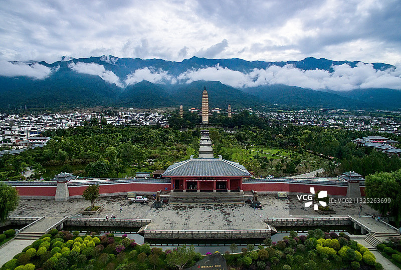云南大理崇圣寺三塔图片素材