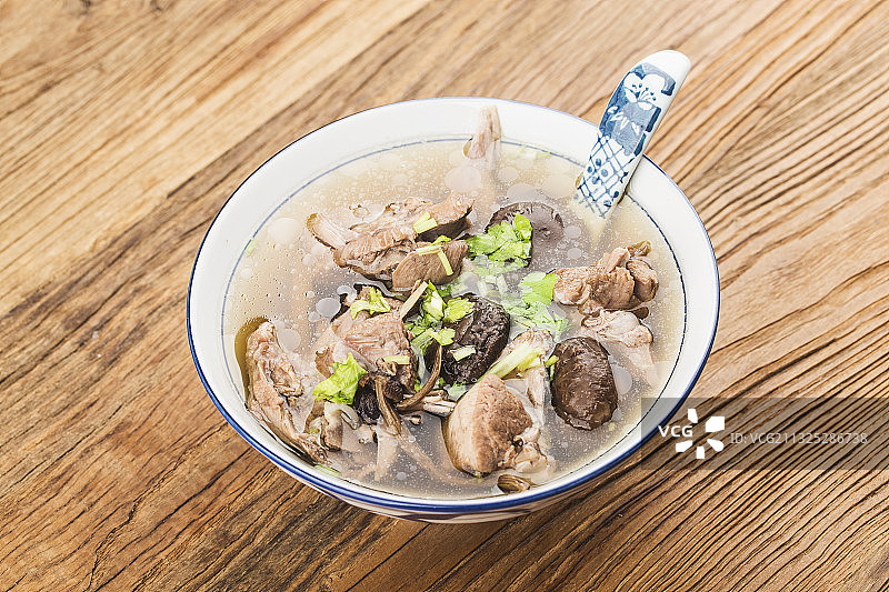 茶树菇老鸭汤图片素材