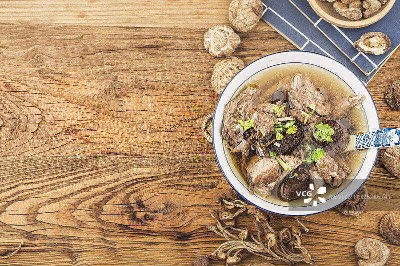 茶树菇老鸭汤图片素材