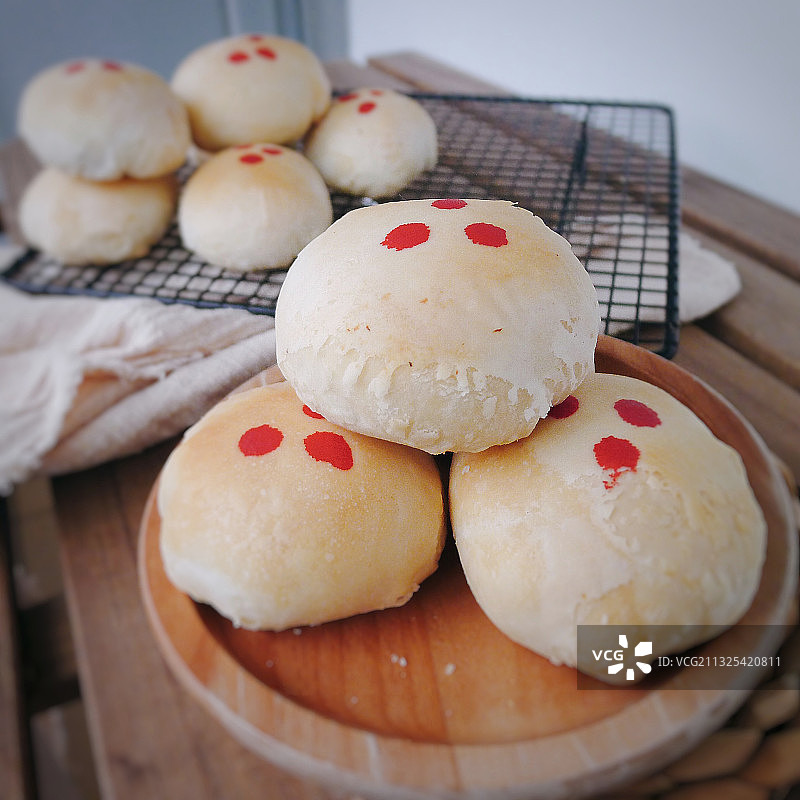 苏轼酥皮鲜肉月饼图片素材