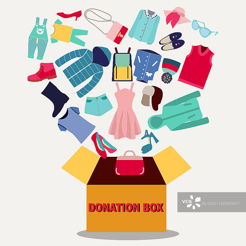 装满衣物鞋子的纸板箱图片素材