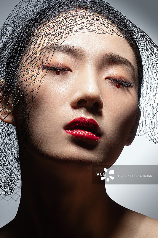 时尚个性妆面美女图片素材