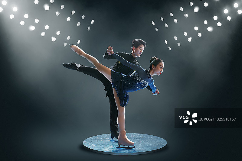 双人花样滑冰图片素材