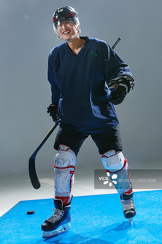 冰球运动员图片素材