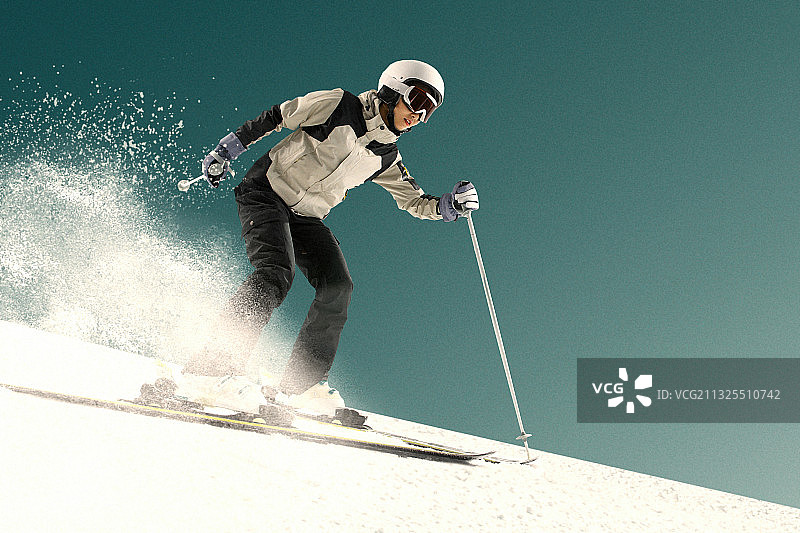 滑雪的青年女人图片素材