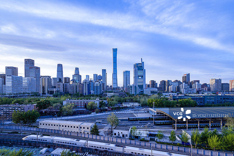 北京CBD 大望路建筑群与动车车站合影图片素材