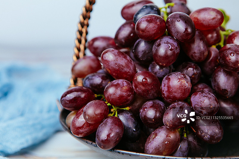 紫色的葡萄特写图片素材