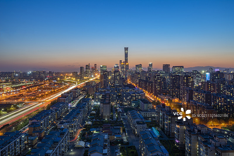 北京东四环四慧桥CBD落日景象图片素材