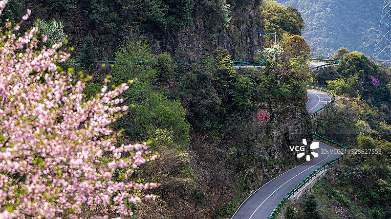 皖南川藏线春天图片素材