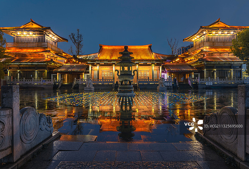雨中香积寺图片素材