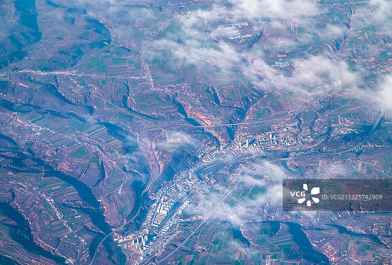 航拍华中地区乡村田野图片素材