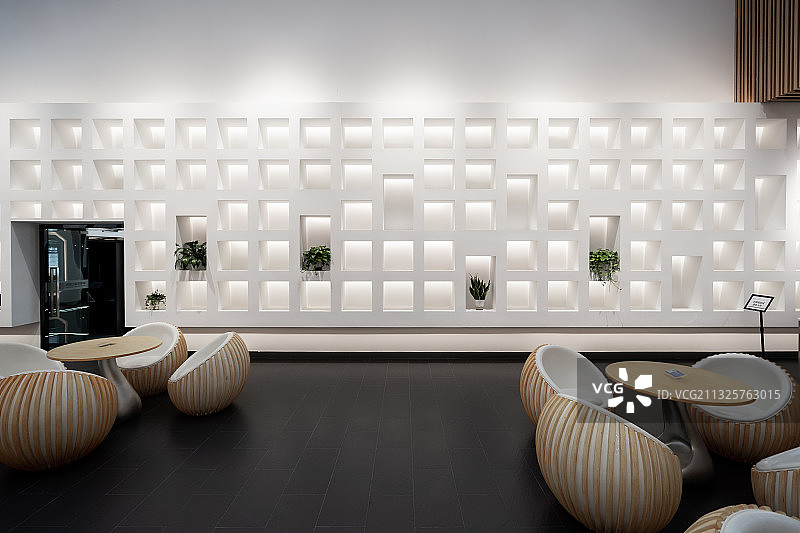 顺德工业发展馆 室内 环境灯光 纯白 纯色咖啡馆图片素材