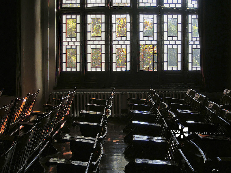 中国北京，始建于1926年的北京大学办公楼礼堂图片素材