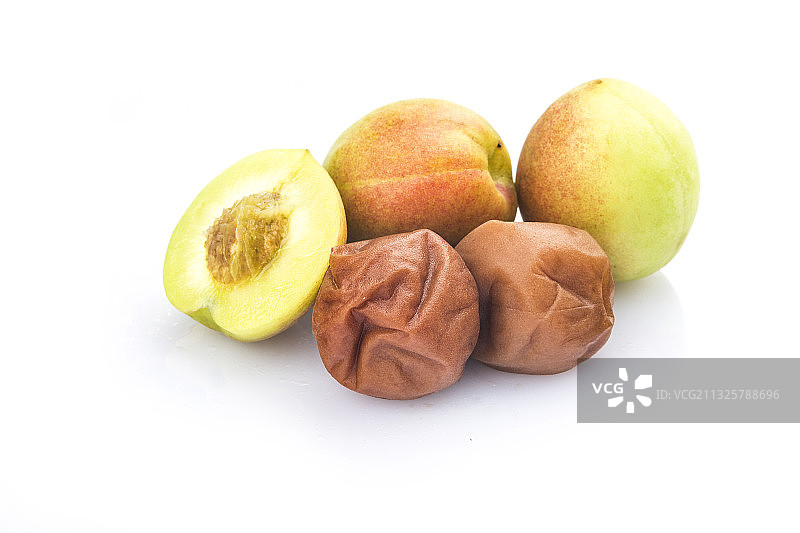 青梅与青梅蜜饯图片素材