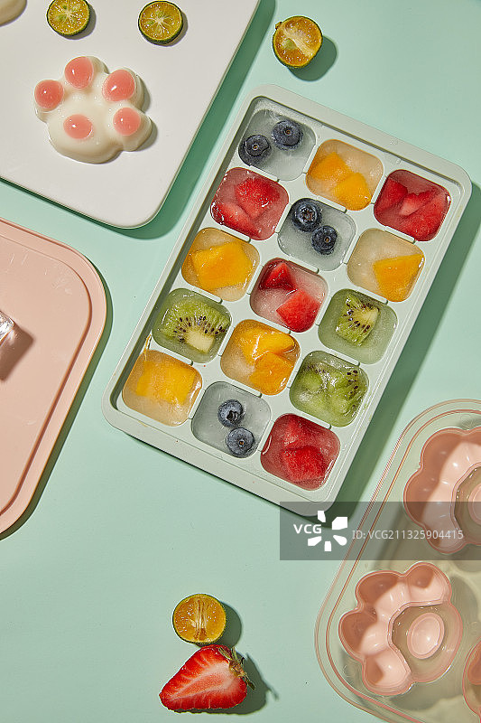 夏日冰格冰块模具图片素材