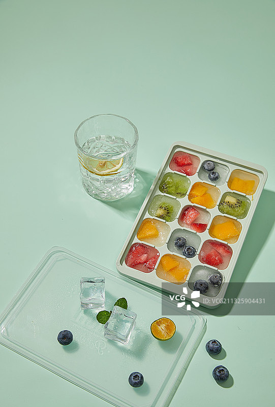 夏日冰格冰块模具图片素材