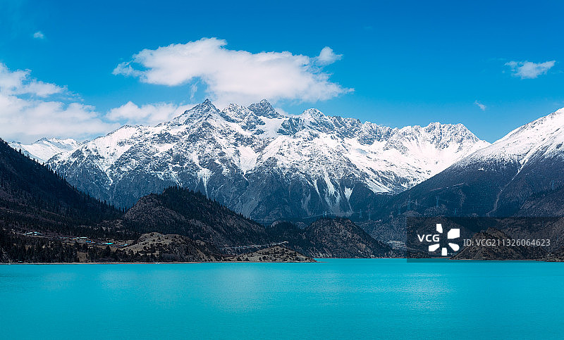 西藏然乌湖图片素材
