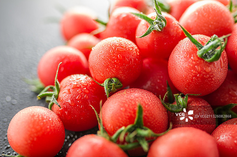 新鲜的圣女果图片素材