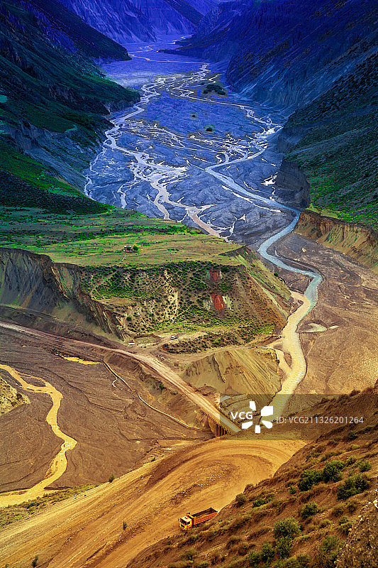 新疆塔城地区沙湾县安集海镇安集海大峡谷风光图片素材