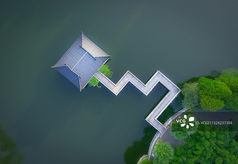 湖南湘潭盘龙大观园（湖心亭）图片素材