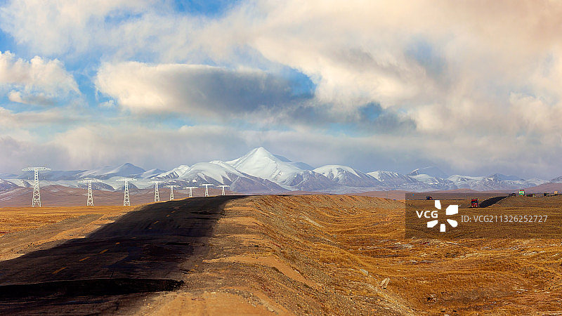 昆仑山脉玉珠峰图片素材