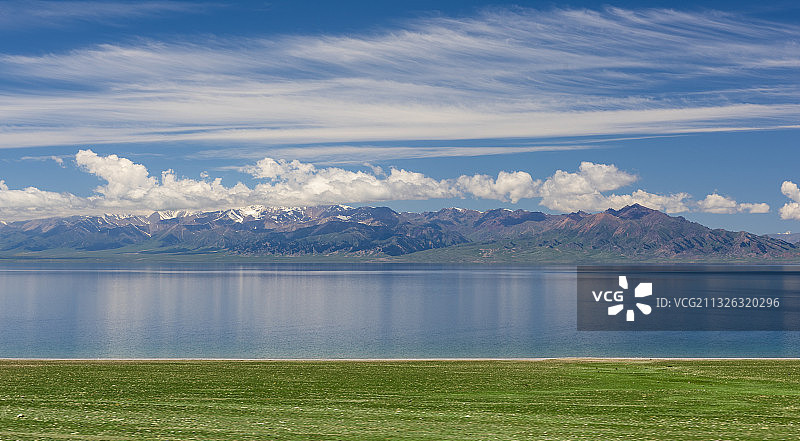 赛里木湖图片素材