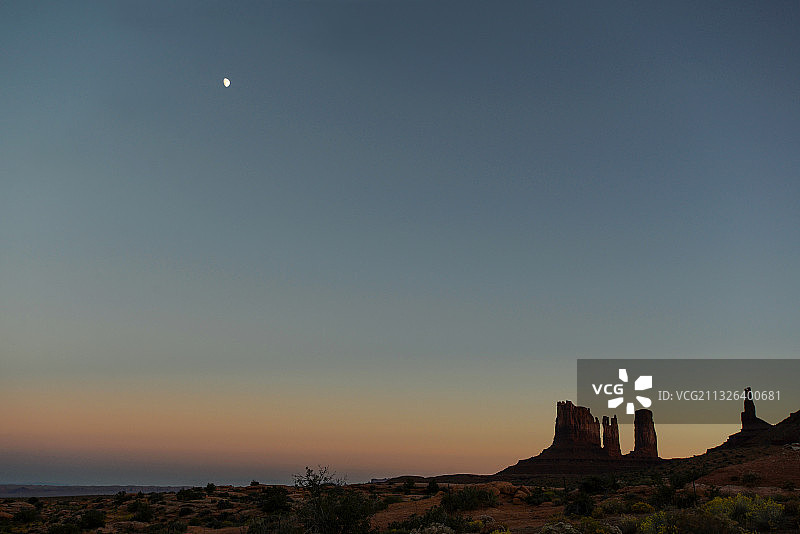 美国163号公路尽头的纪念碑谷图片素材