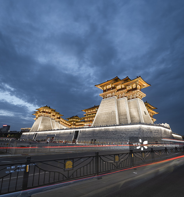 夜幕下的应天门图片素材