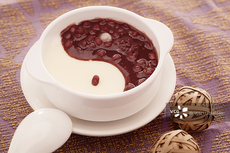 一碗芋圆红豆沙图片素材