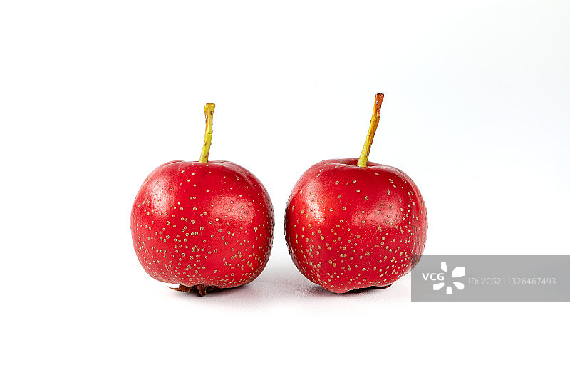 白色背景上的新鲜山楂图片素材
