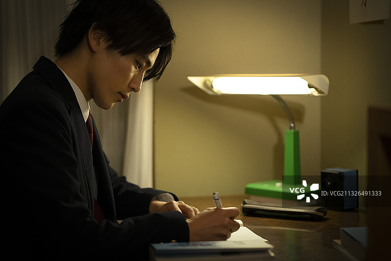 学生们在教室里学习图片素材