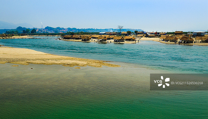 瑞丽江畔图片素材