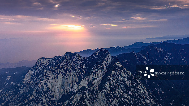 华山东峰日出图片素材