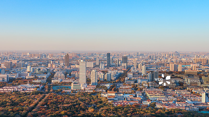 千佛山上俯视济南图片素材