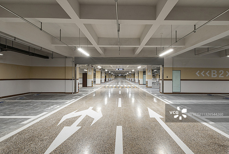 智能化地库停车场水磨石地面景观图片素材