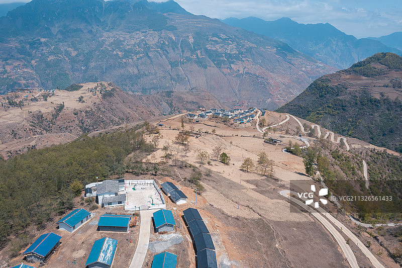 四川省大凉山彝族自治州昭觉县悬崖村图片素材