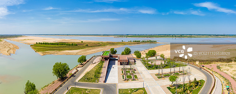 河南郑州黄河岸边南裹头广场春节户外风光航拍视角图片素材