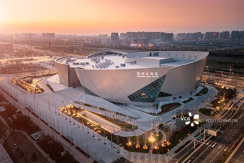 亚洲中国河南省郑州大剧院航拍视角图片素材