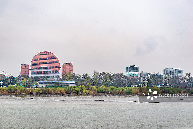 辽宁丹东 鸭绿江断桥 朝鲜风光图片素材