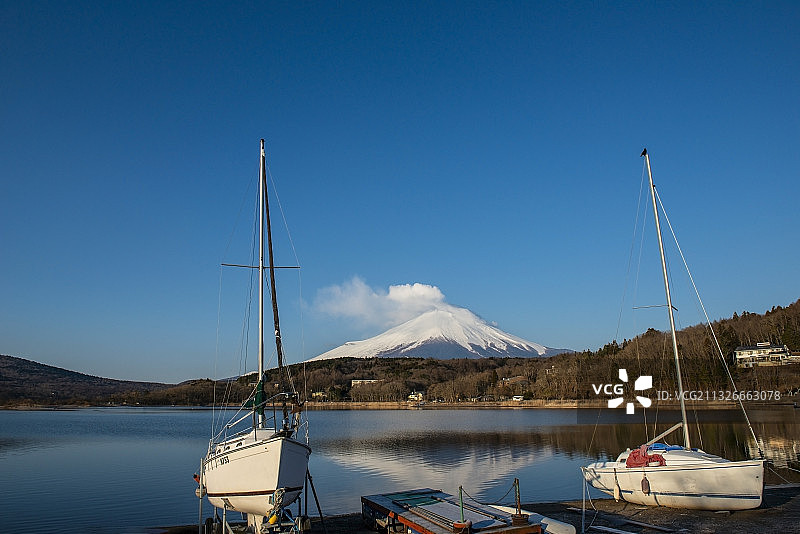 富士山下图片素材