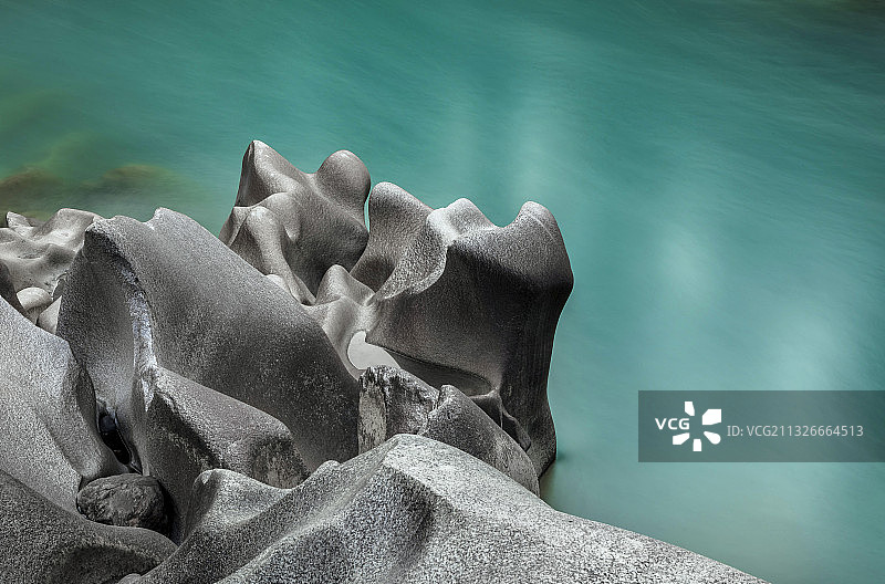 西藏丙察察察隅县的水磨岩图片素材