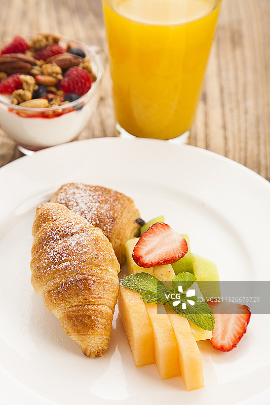 面包水果奶昔套餐图片素材