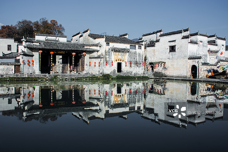 中国安徽黄山宏村的徽派民居建筑图片素材