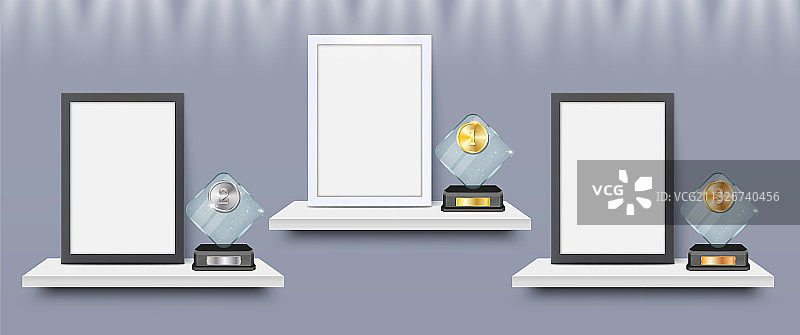 空白画框和亚克力玻璃奖杯图片素材