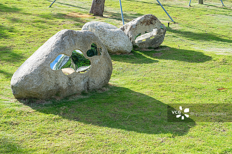 白石龙音乐主题公园景石小品图片素材