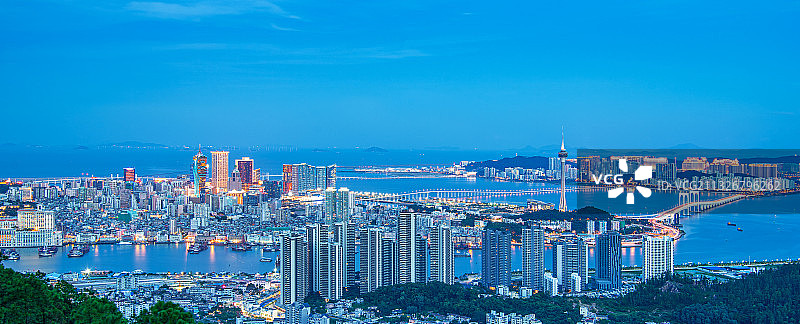 中国澳门城市风光天际线繁华夜景图片素材