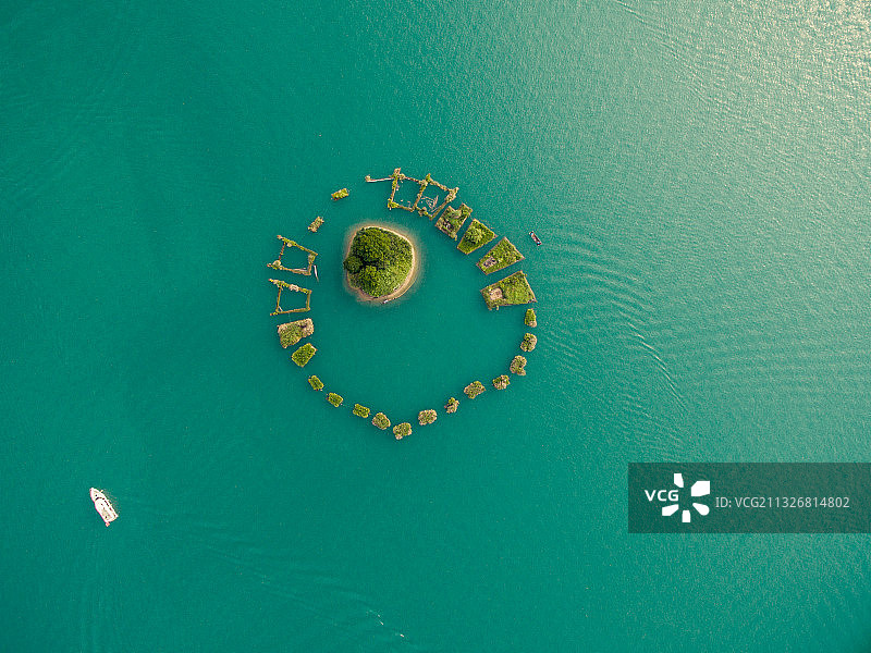 航拍台湾日月潭昔日景色图片素材